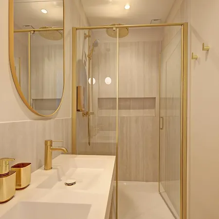 Maison Scheffer 4*